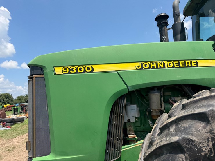 2000-john-deere-9300-image-39