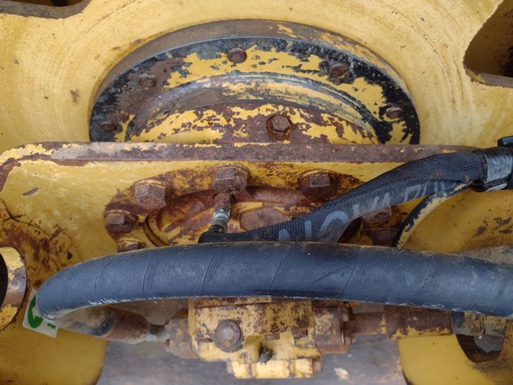 caterpillar-cs-563e-image-16
