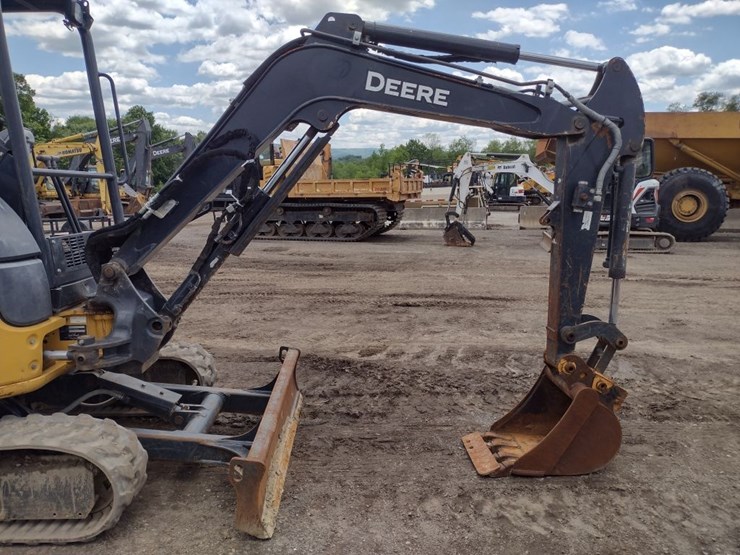 deere-30g-image-26