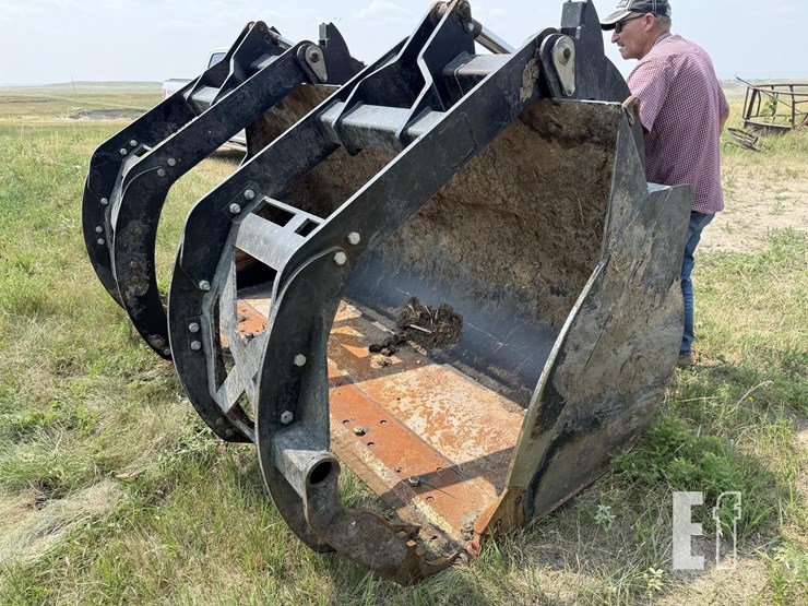 caterpillar-926-image-14