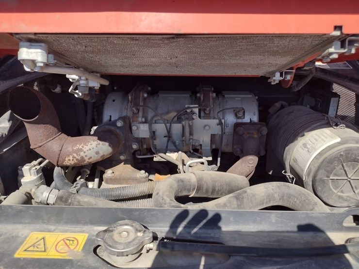 kubota-svl65-2-image-31