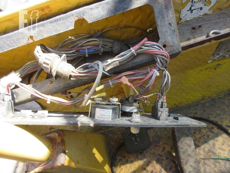 utility-flatbed-image-9