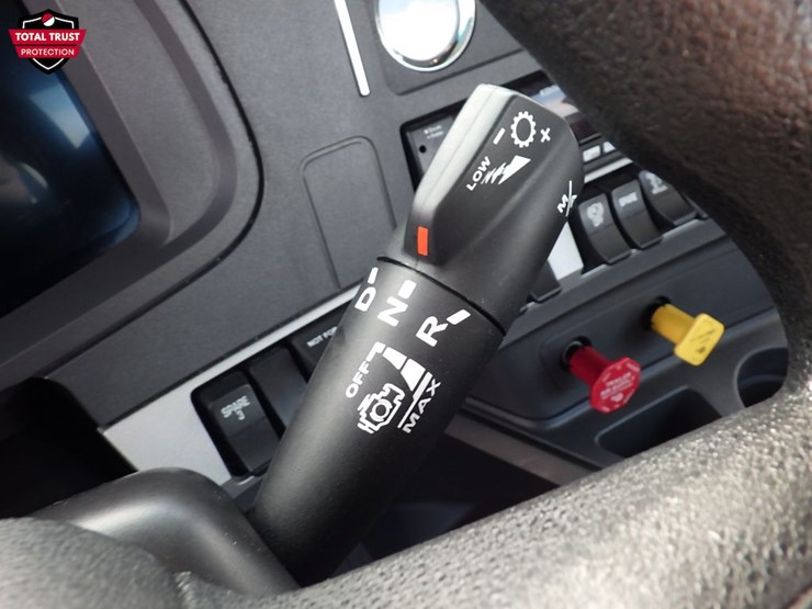 2024-kenworth-t680-image-19