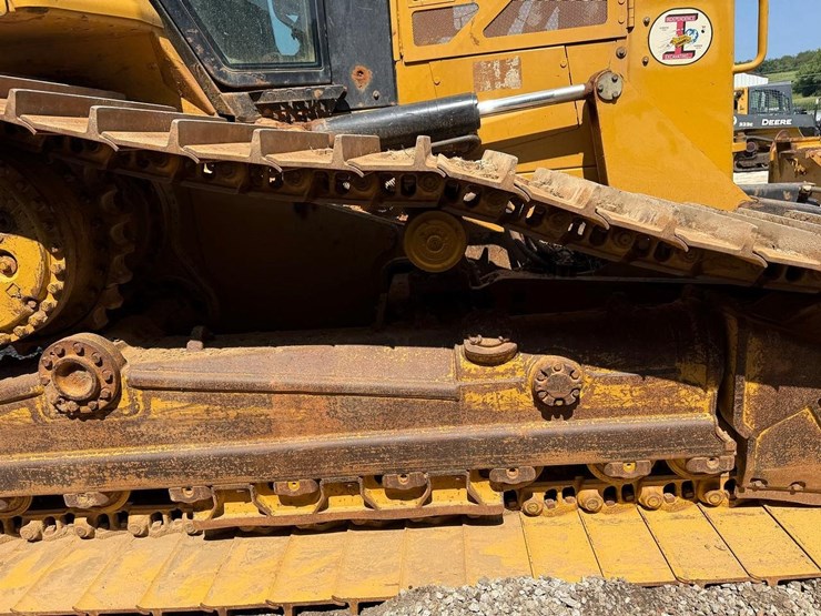 2013-caterpillar-d6n-lgp-image-12