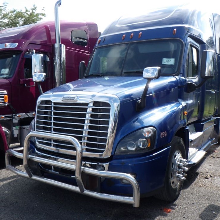 2020 FREIGHTLINER CASCADIA 125