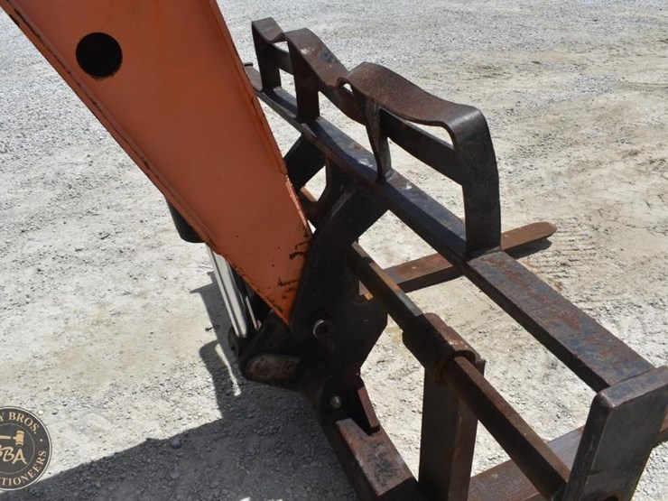 2012-jlg-g9-43a-image-12