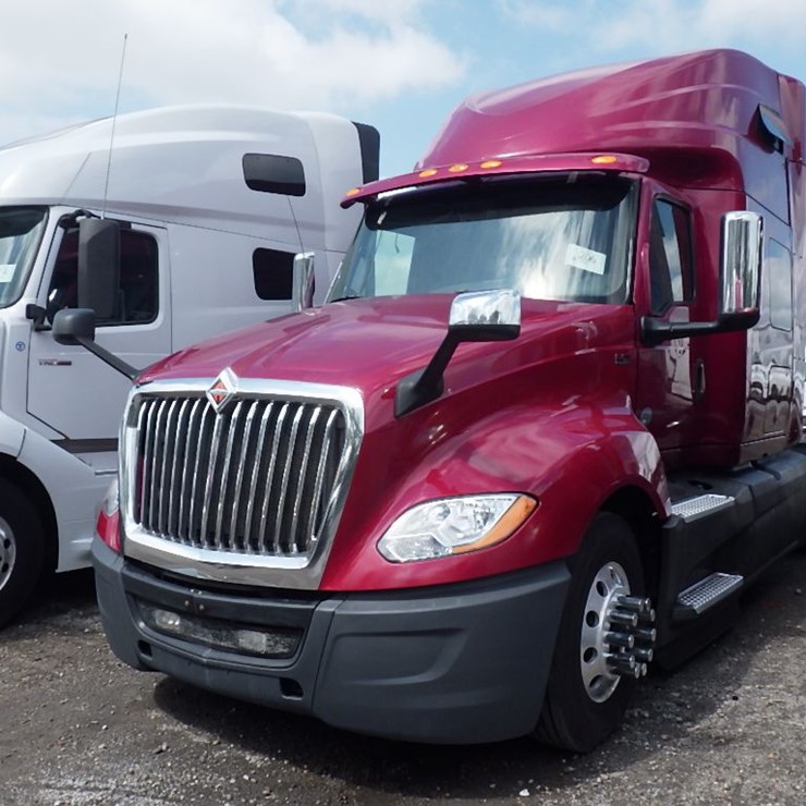 2019 INTERNATIONAL LT