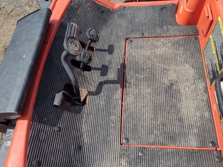 kubota-zd321-image-10