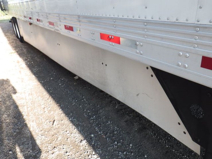 2023-utility-3000r-image-6