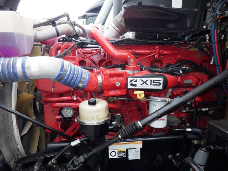 2019-peterbilt-579-image-27