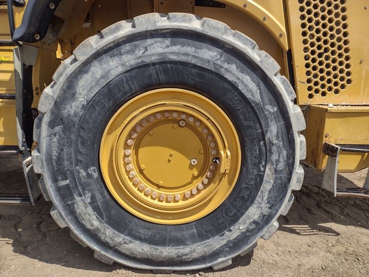 caterpillar-982m-image-14