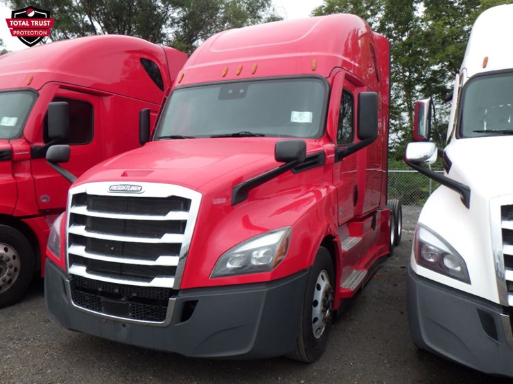2022-freightliner-cascadia-126-image-1