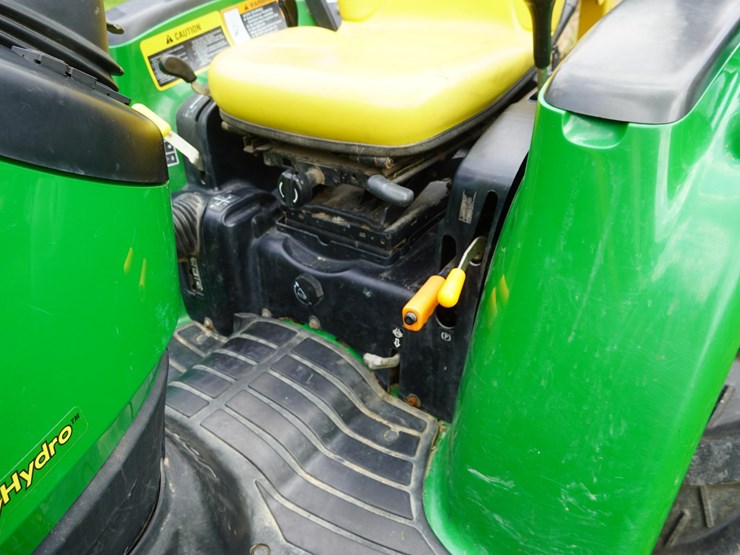 2005-john-deere-7420-image-8