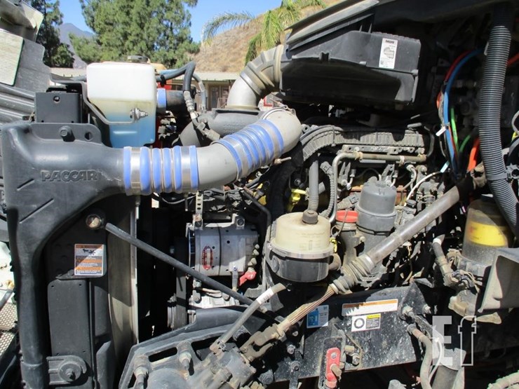 2016-peterbilt-579-image-6