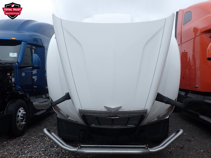 2023-peterbilt-579-image-28