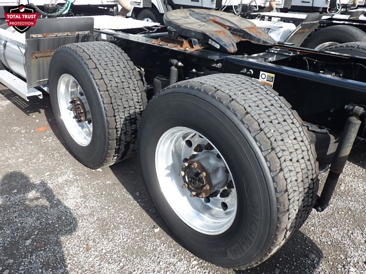 2024-kenworth-t680-image-13