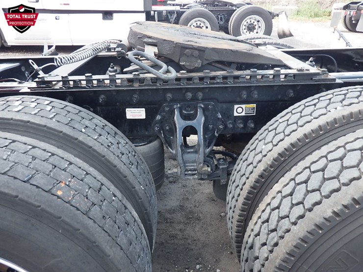 2025-kenworth-t680-image-18