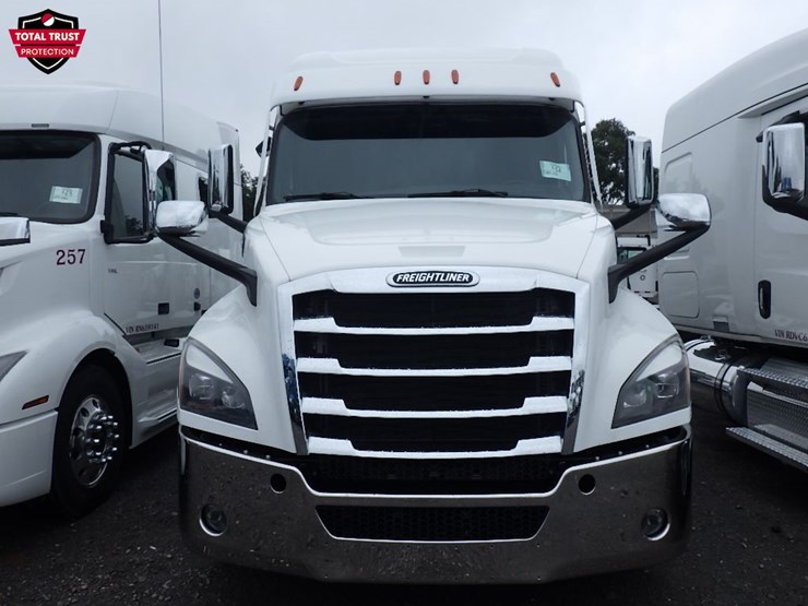 2024-freightliner-cascadia-126-image-2