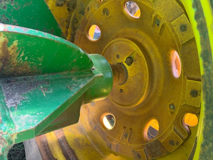 2000-john-deere-9300-image-15