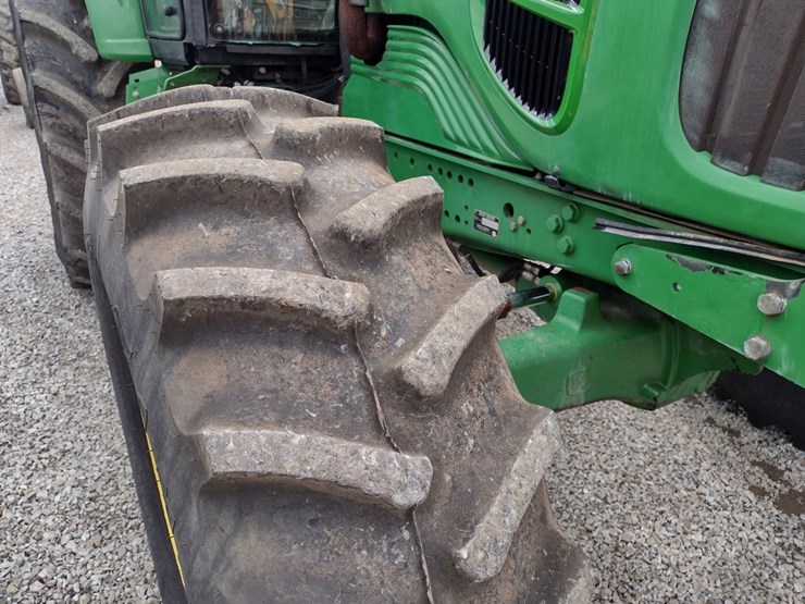 john-deere-7230-image-25