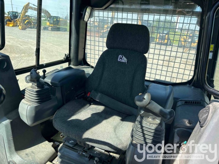 2017-caterpillar-d5k2-xl-image-20