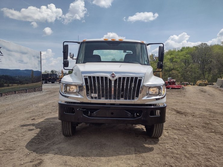 international-15-image-2