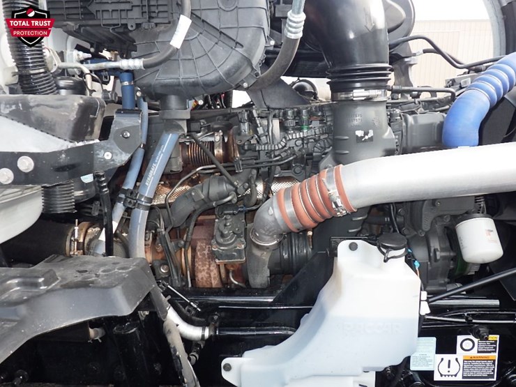 2024-kenworth-t680-image-27