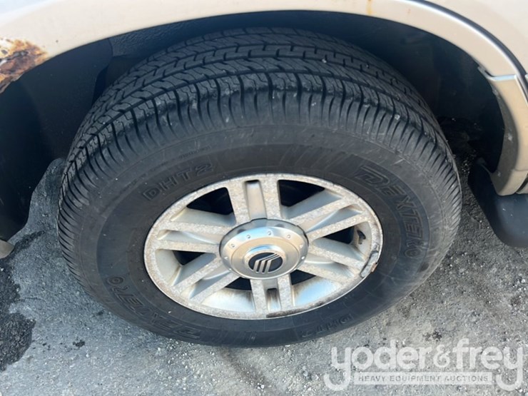 2001-mercury-mountaineer-image-10