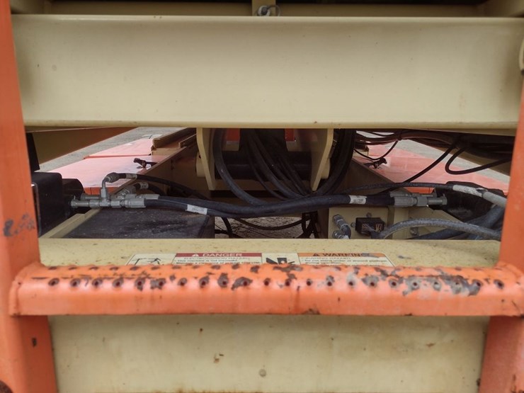 jlg-4069le-image-16
