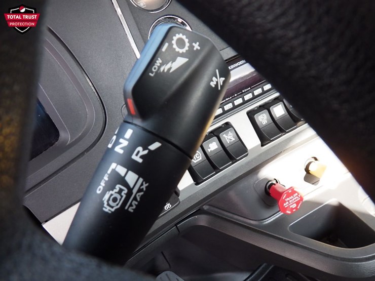 2024-kenworth-t680-image-19