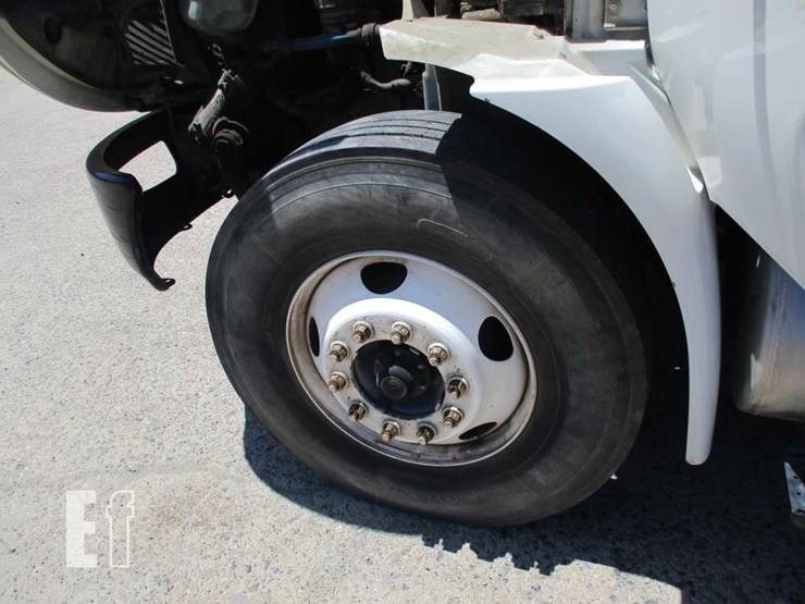 2010-international-durastar-4300-image-18