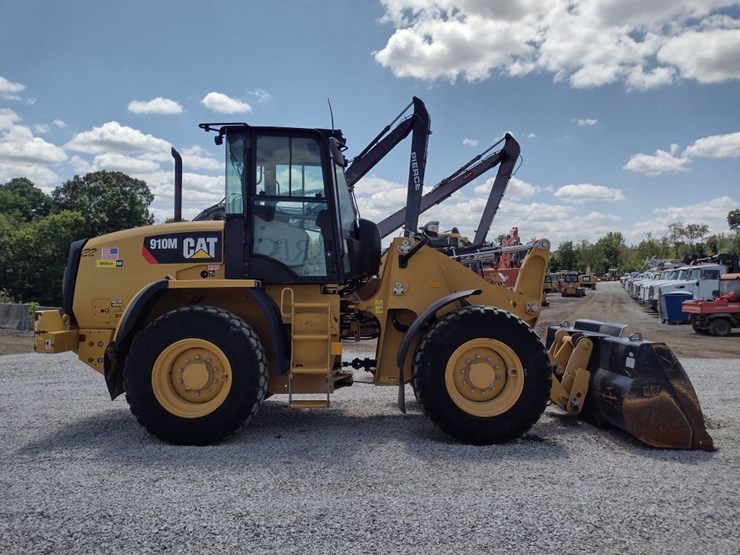 caterpillar-910m-image-3