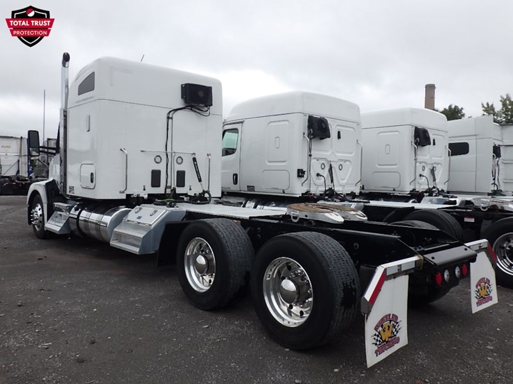 2024-kenworth-t680-image-14