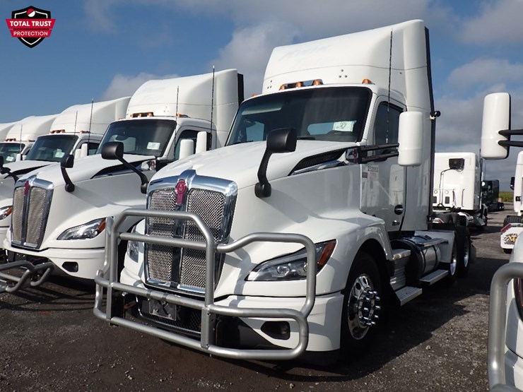 2024-kenworth-t680-image-1