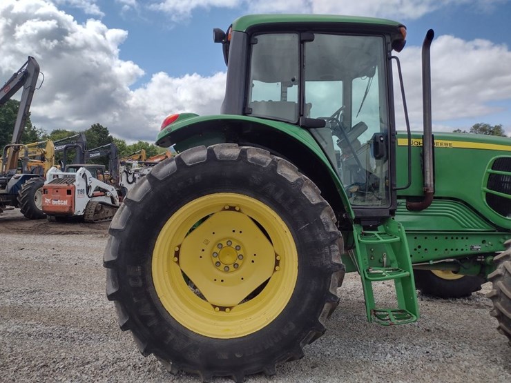 john-deere-7230-image-26