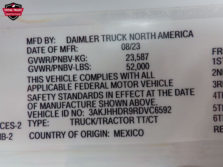 2024-freightliner-cascadia-126-image-24