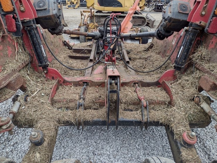 bush-hog-2815-image-10