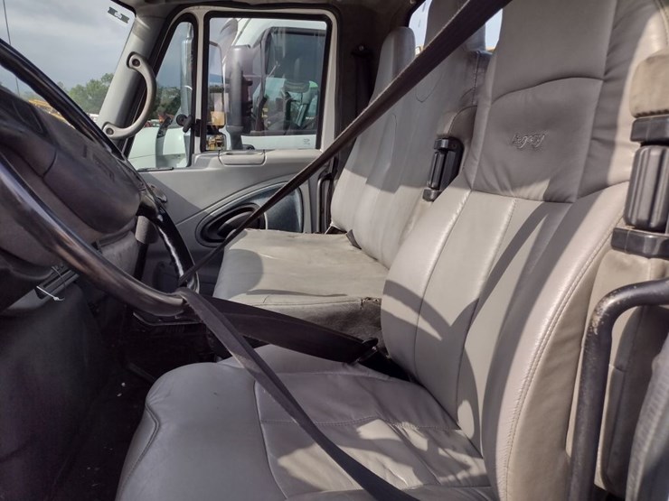 international-durastar-4300-image-10