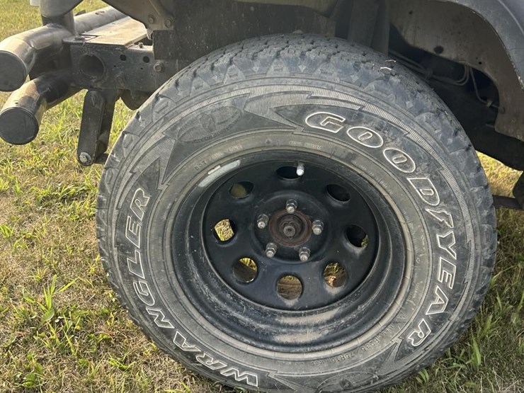 1993-jeep-wrangler-image-9