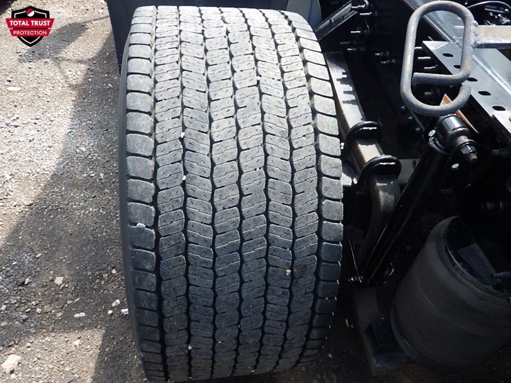 2019-volvo-vnr300-image-17