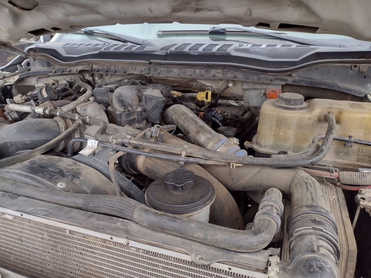 18-ford-f550-image-45
