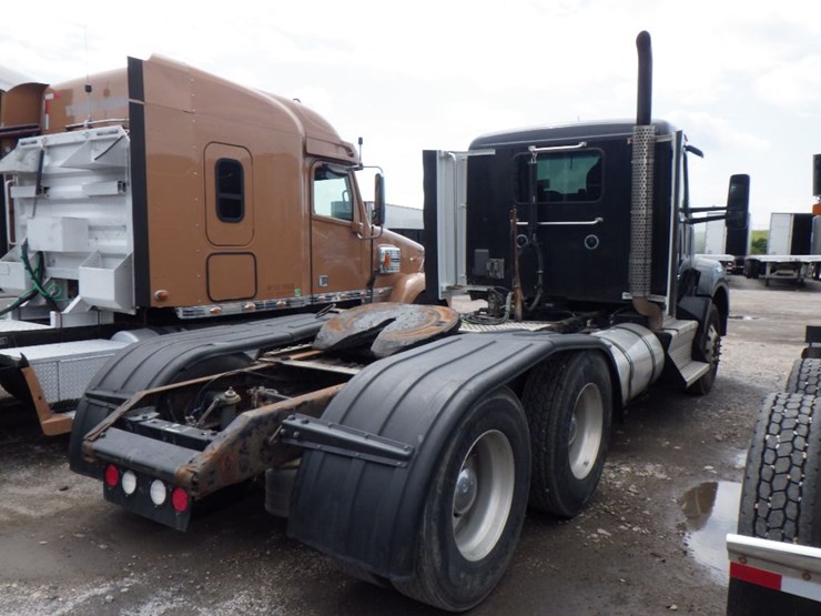 2015-kenworth-t880-image-7