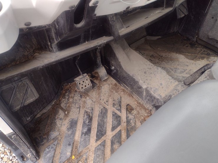 bobcat-3400-image-12