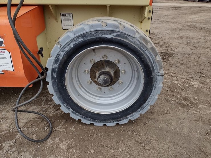 jlg-4069le-image-9