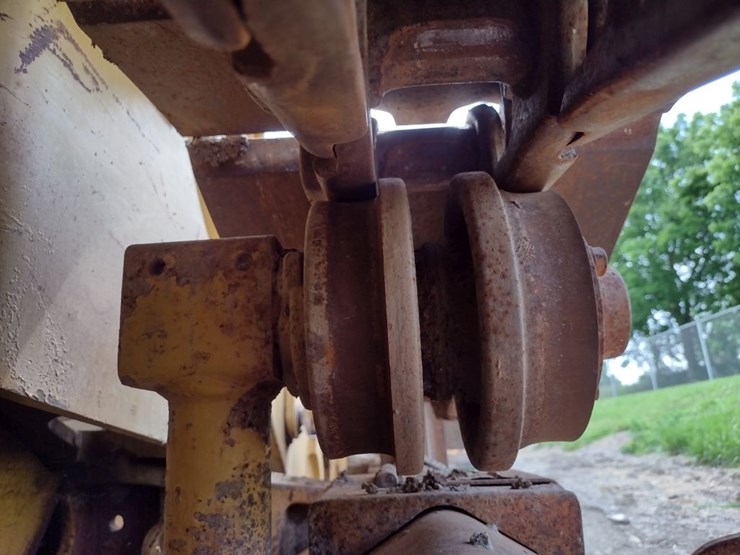 caterpillar-939c-image-29
