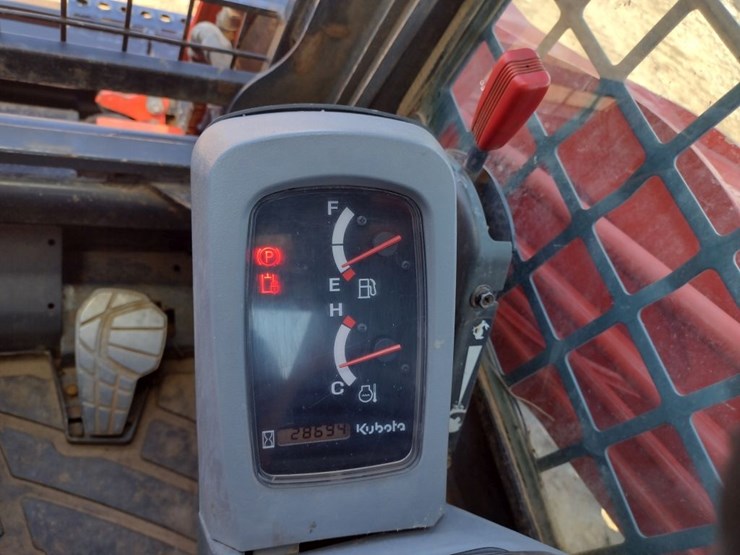 kubota-svl90-image-6