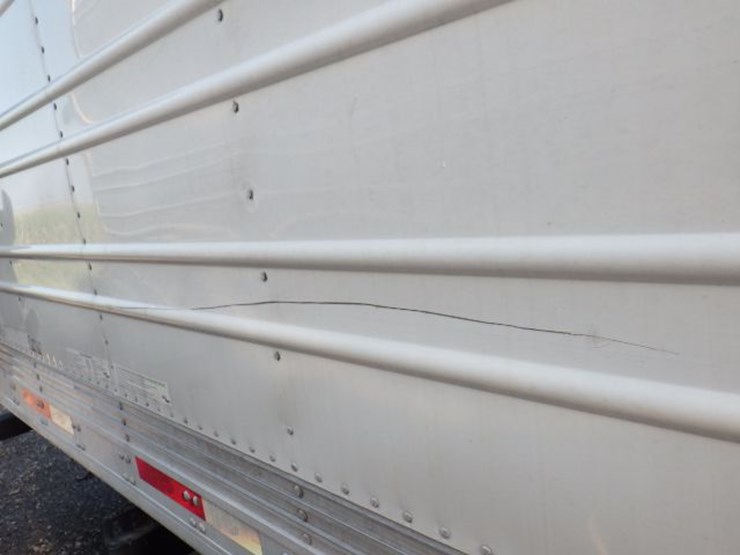 2023-utility-3000r-image-9