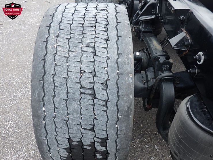 2024-kenworth-t680-image-16