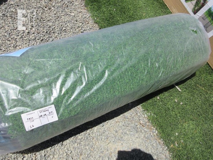3.3'-x-49.2'-artificial-turf-roll-image-1