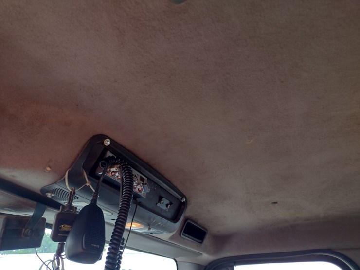 freightliner-114sd-image-12